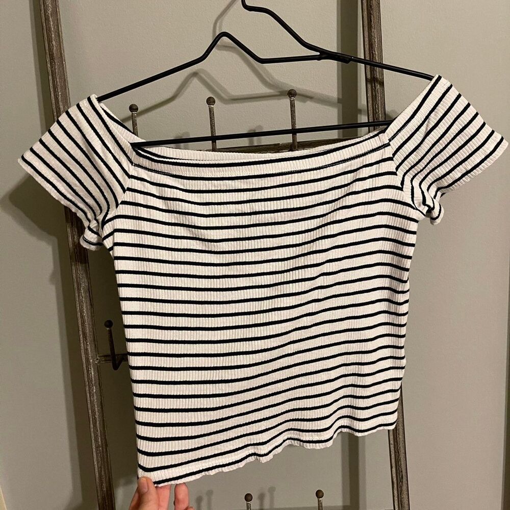 H&M striped crop top